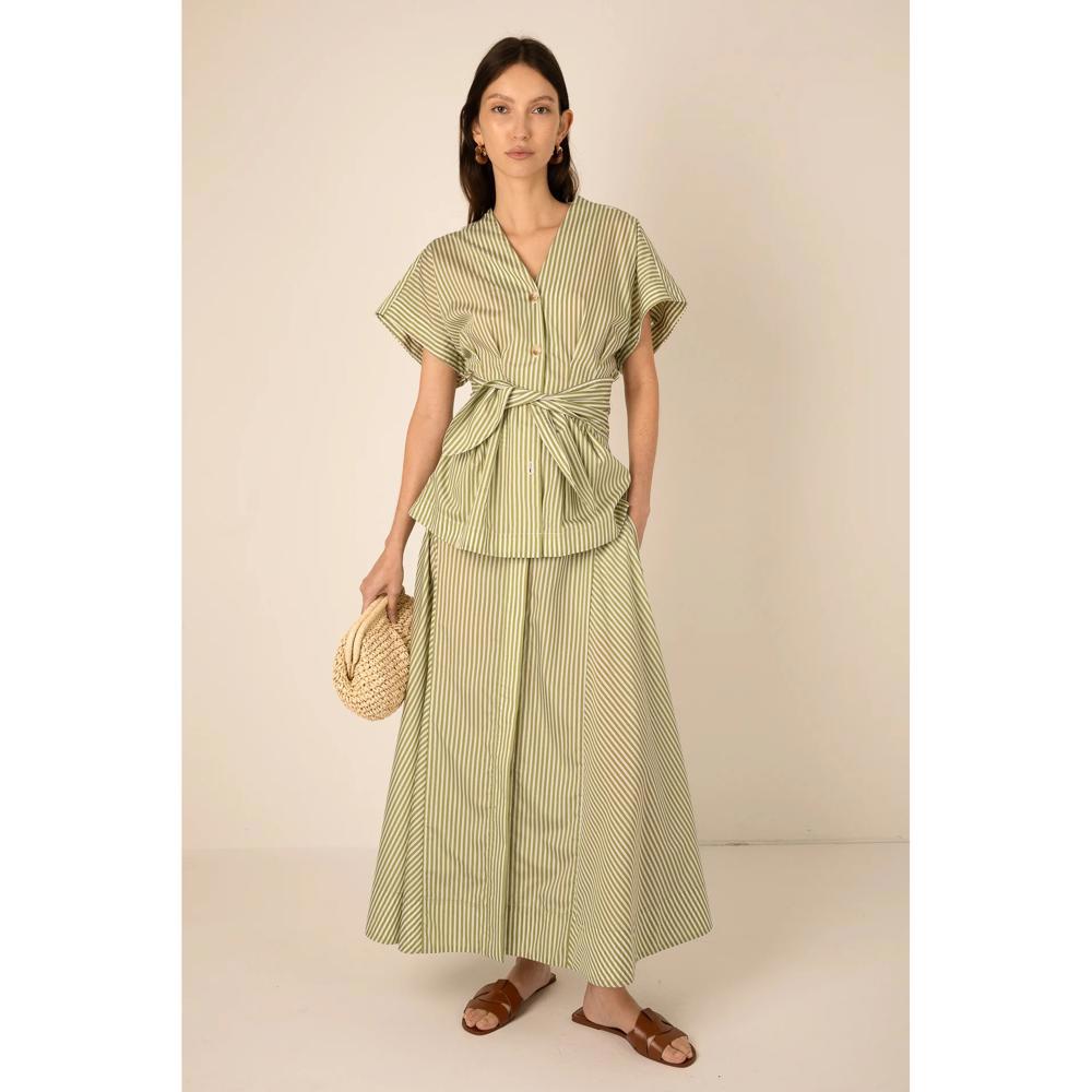 Vivere Reese V-Neck Waist Top